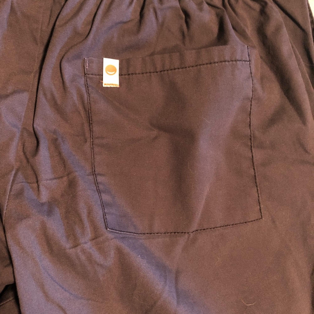 {{ Scrub Pants }} - Picture 2 of 5